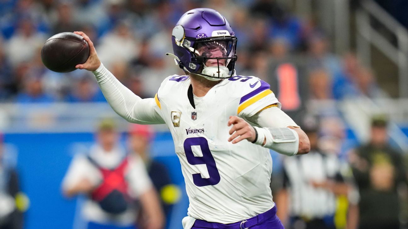 McCarthy Leads Vikings to Upset Victory Against Lions
