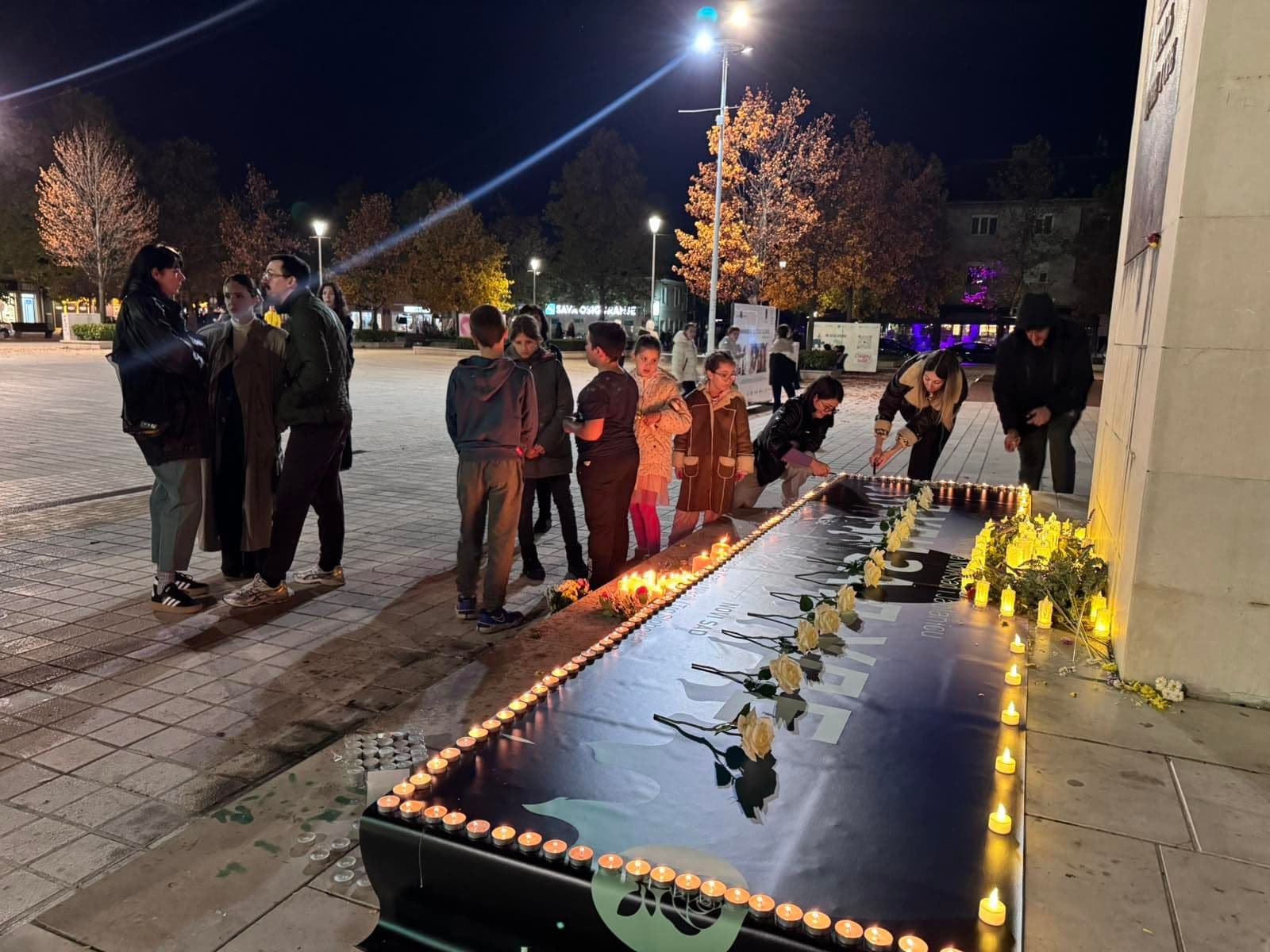 Niksic Residents Honor Victims of Tragic Events in Solidarity Gathering